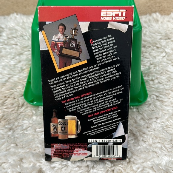 🎁5/$10🎁 Bill Elliott - Racing Into History (VHS, 1996) - Picture 2 of 4